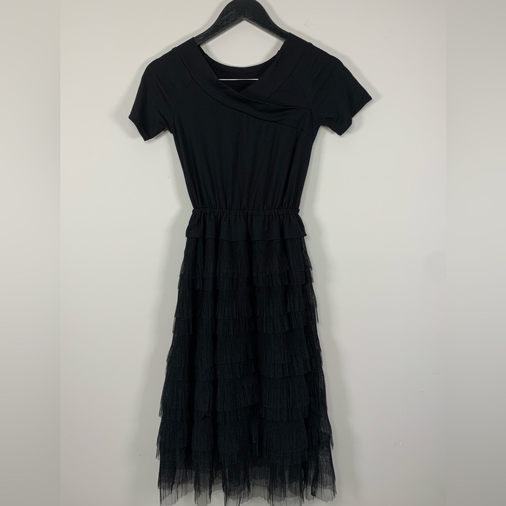 Black Tiered‎ Tulle Midi Dress Short Sleeve - Size- Small